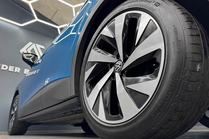 Blå VW ID.4 fra 2025