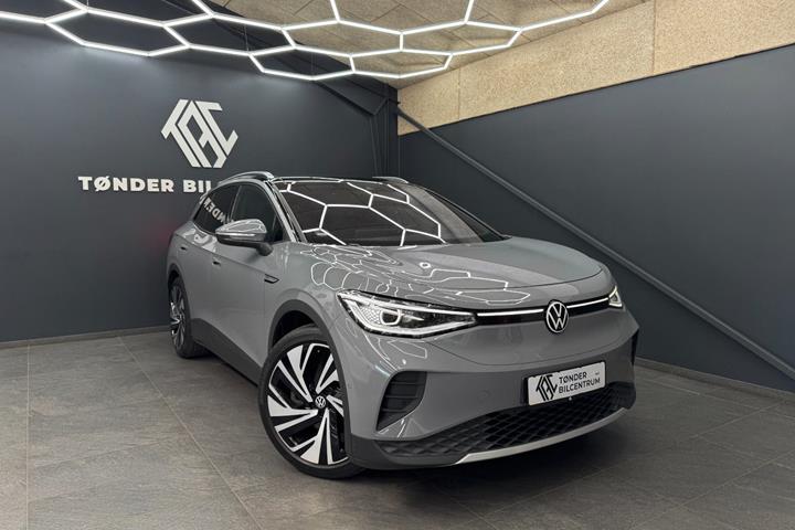 Grå VW ID.4 fra 2023 set udefra