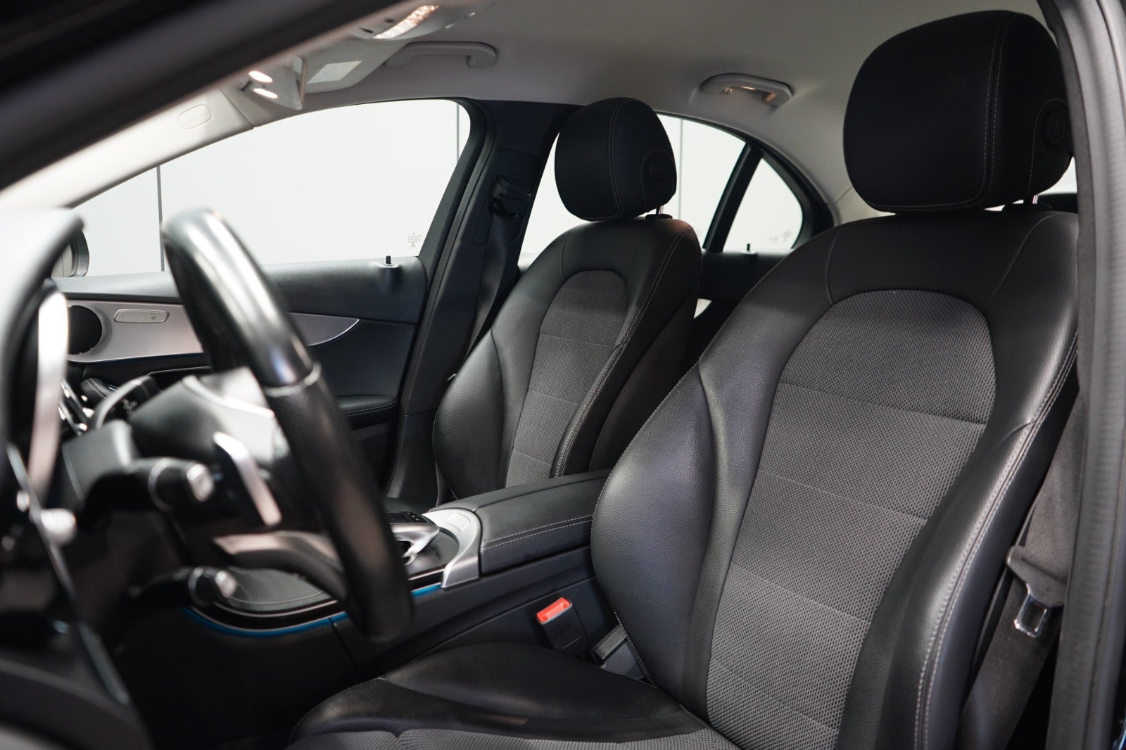 Sort Mercedes C220 d fra 2017