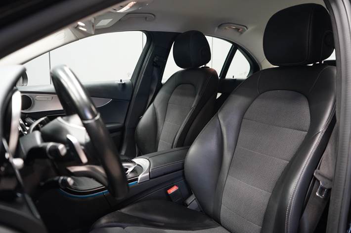 Sort Mercedes C220 d fra 2017