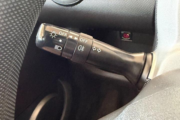 Brun Toyota Aygo fra 2012