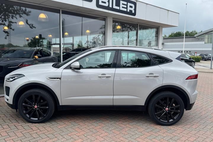 Grå Jaguar E-Pace fra 2018
