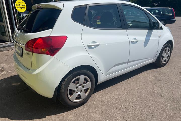 Hvid Kia Venga fra 2015