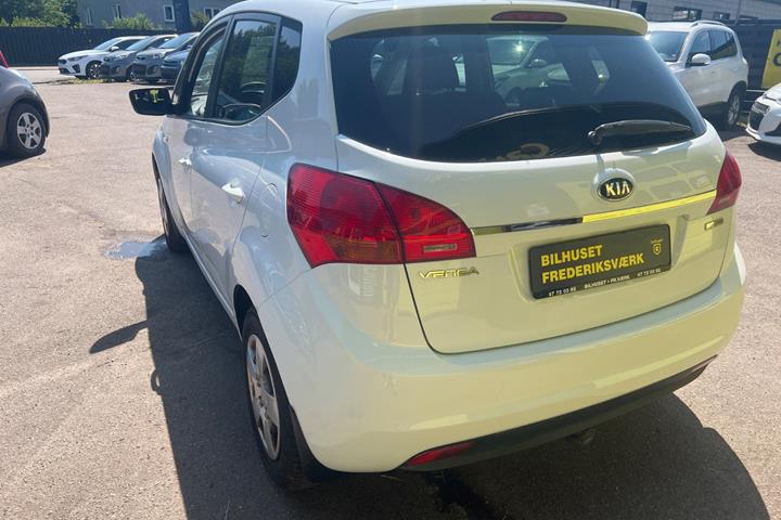 Hvid Kia Venga fra 2015