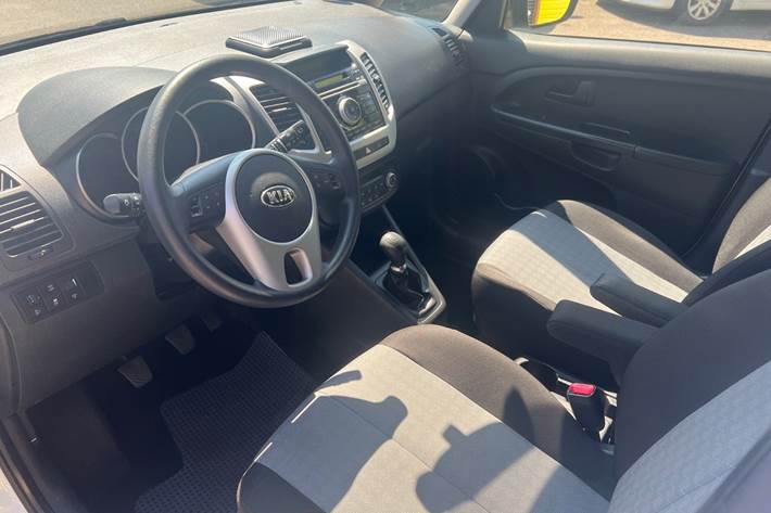 Hvid Kia Venga fra 2015