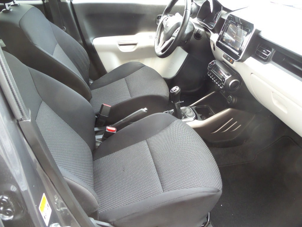 Grå Suzuki Ignis fra 2017