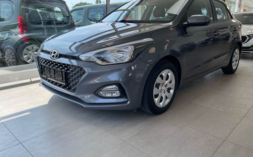 Hyundai i20 1,3 1,25 Spring Edition 84HK 5d