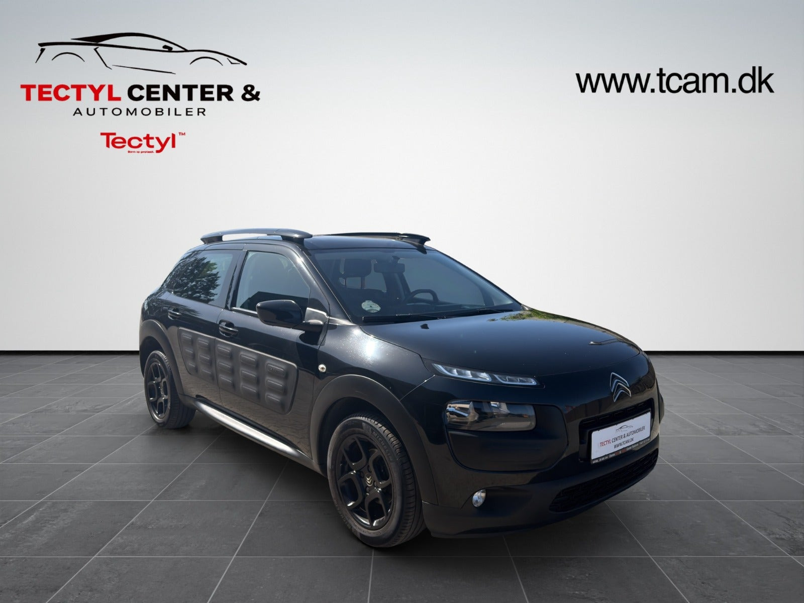 Rød Citroën C4 Cactus fra 2016