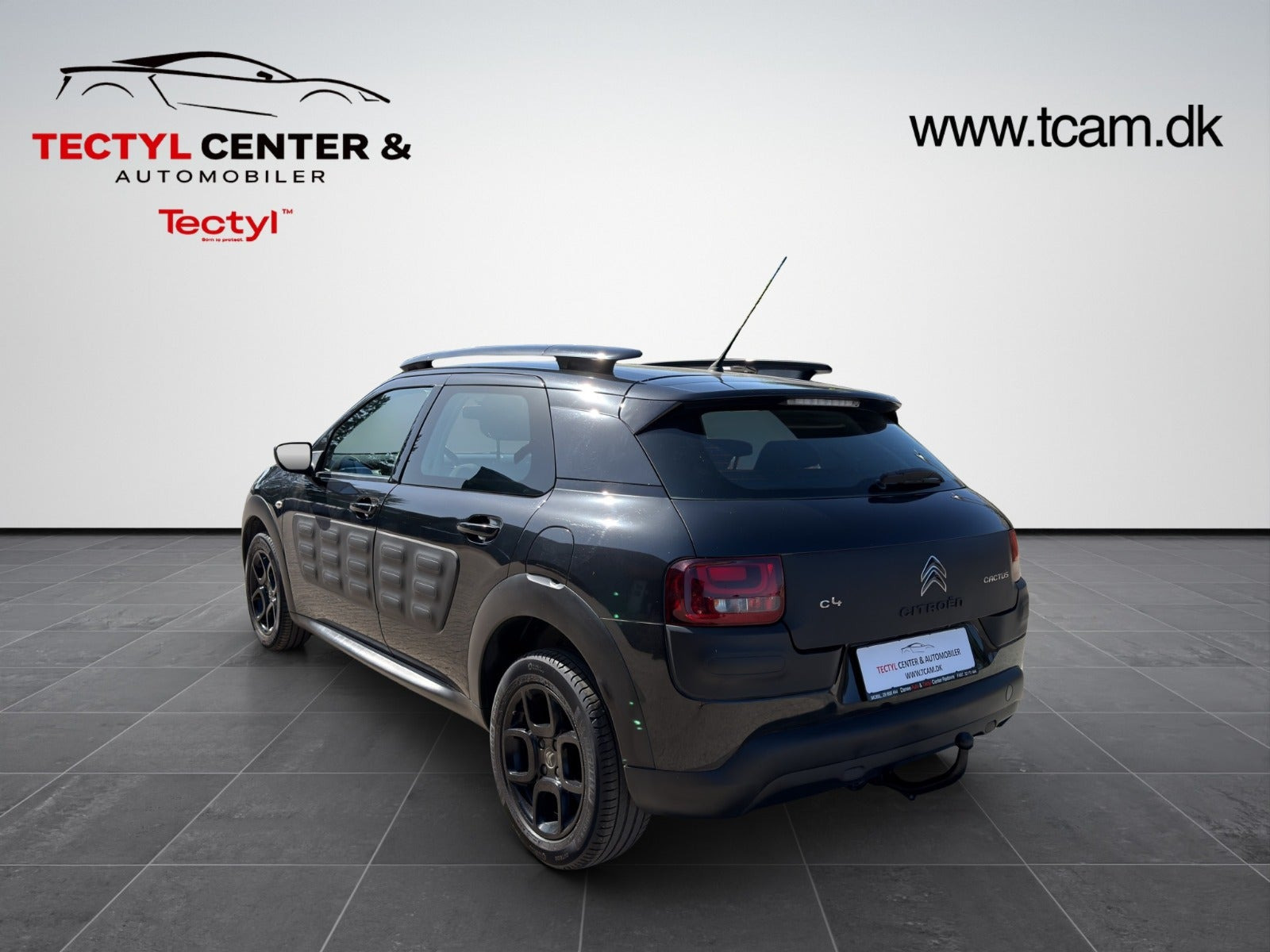 Rød Citroën C4 Cactus fra 2016