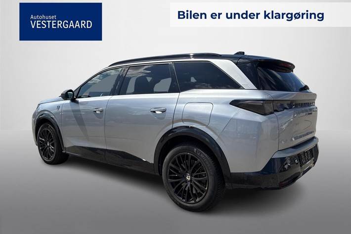 Grå Peugeot e-5008 fra 2025