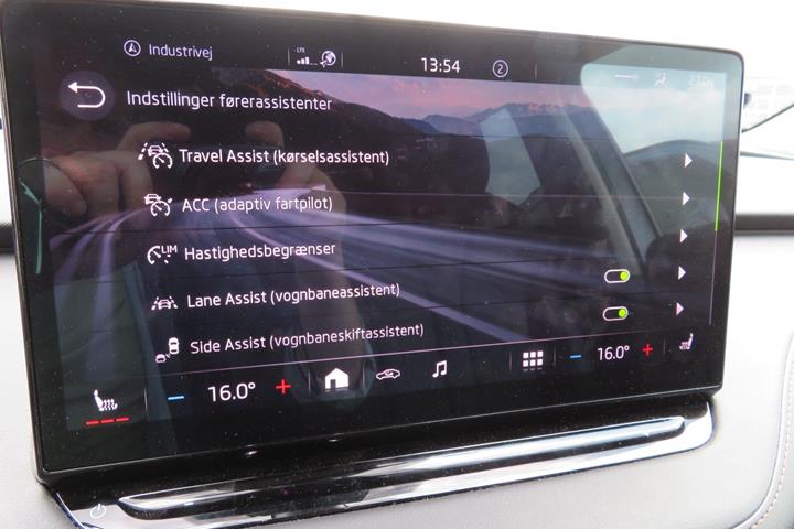 Sølv Skoda Enyaq fra 2023