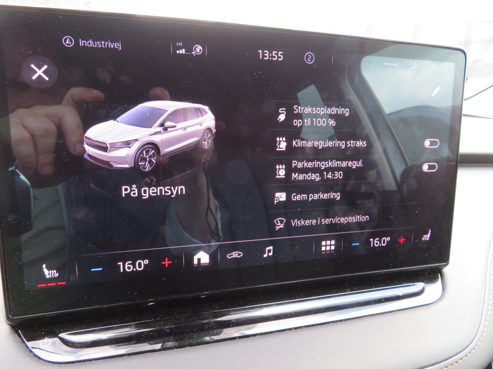 Sølv Skoda Enyaq fra 2023