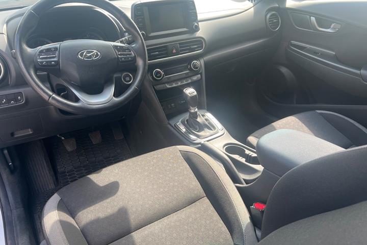 Hvid Hyundai Kona fra 2020