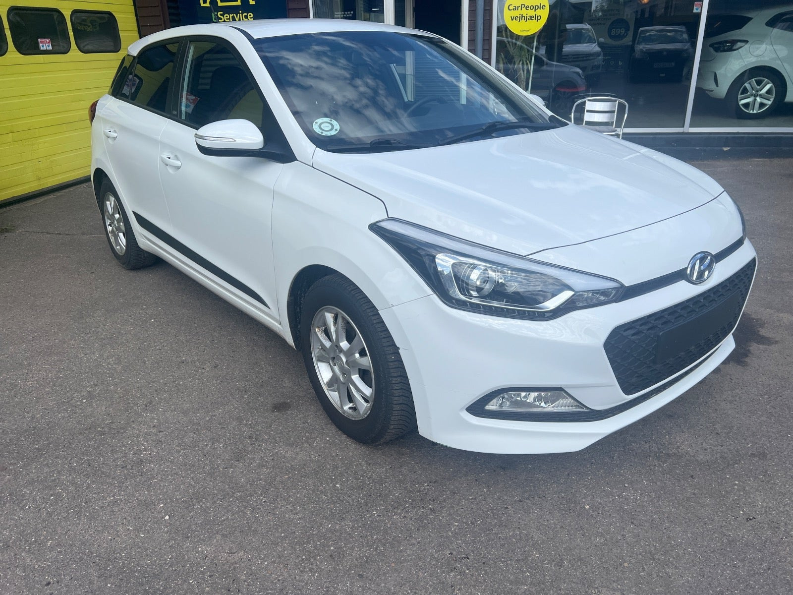 Hvid Hyundai i20 fra 2016