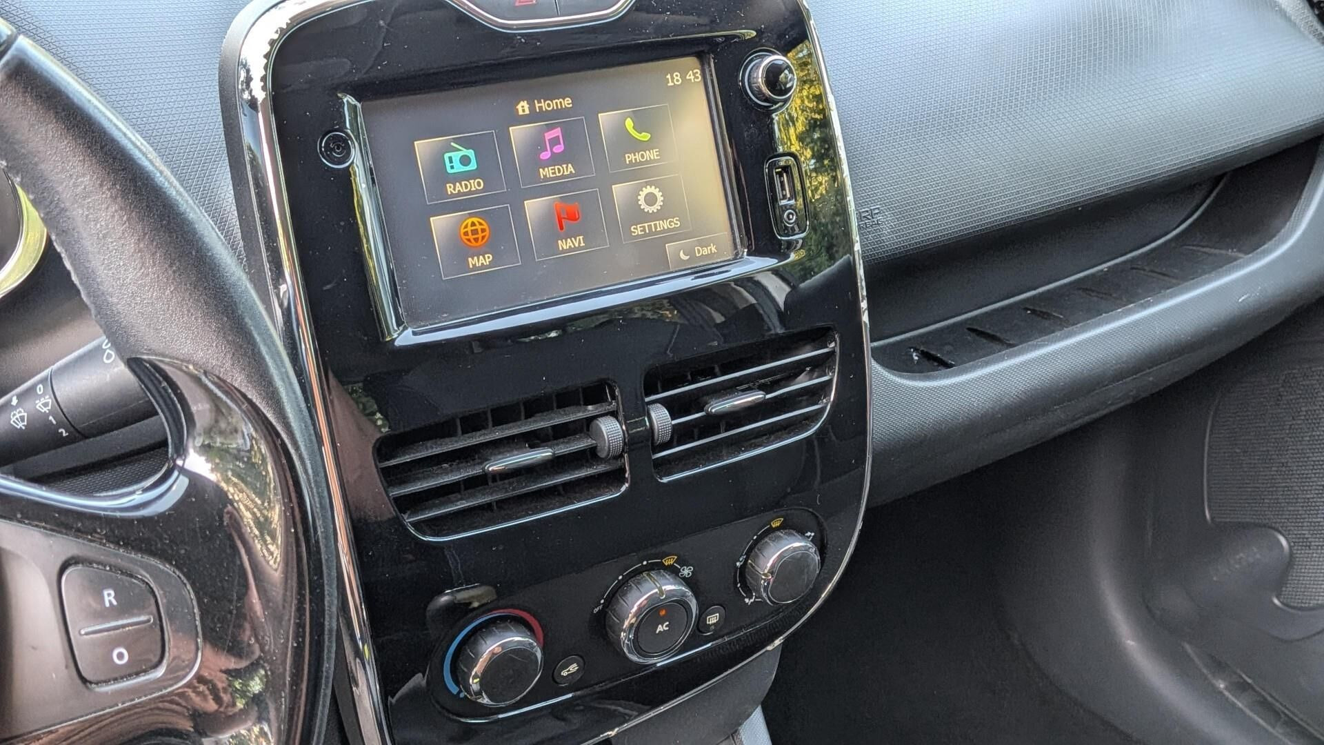 Hvid Renault Clio fra 2014