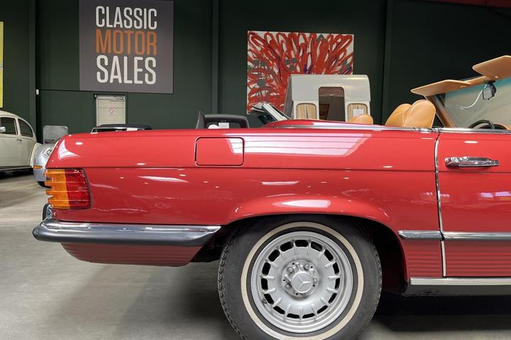undefined Mercedes 450SL fra 1972 set udefra