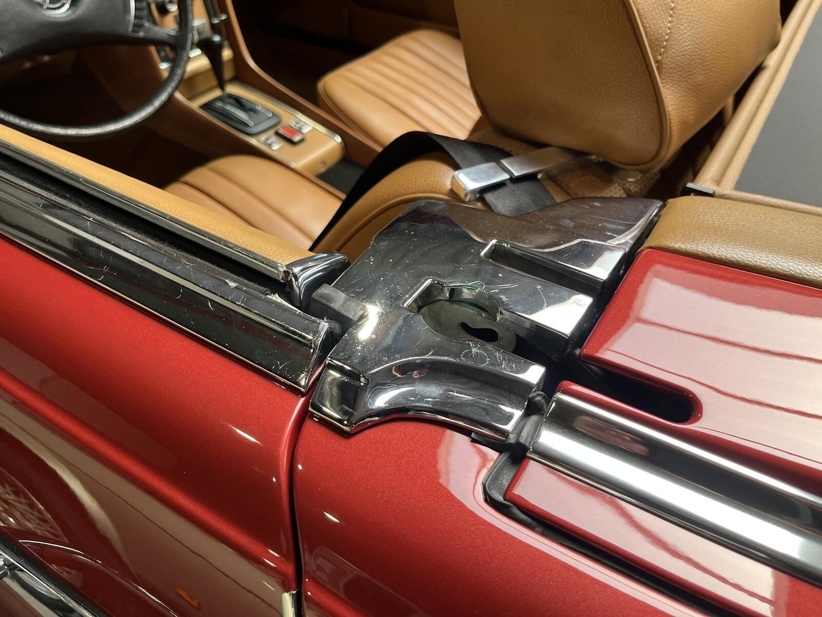 undefined Mercedes 450SL fra 1972 set indefra
