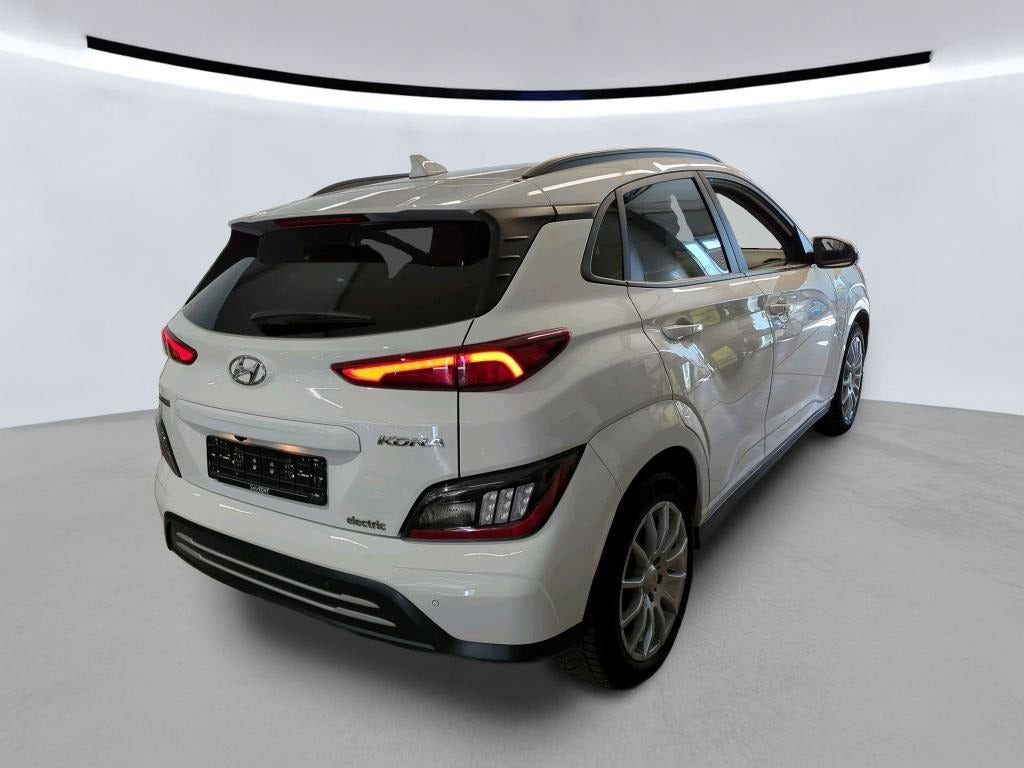 Hvid Hyundai Kona fra 2023