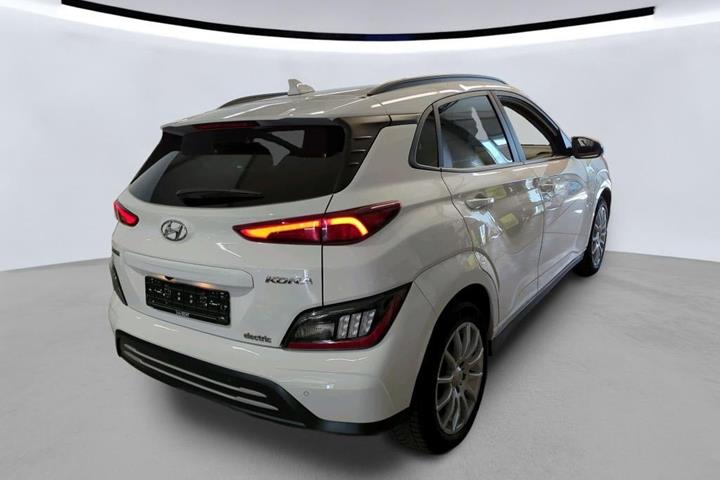 Hvid Hyundai Kona fra 2023