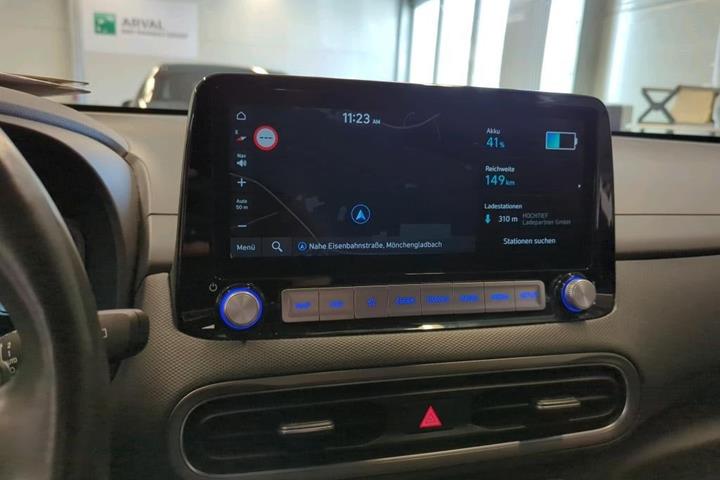 Hvid Hyundai Kona fra 2023