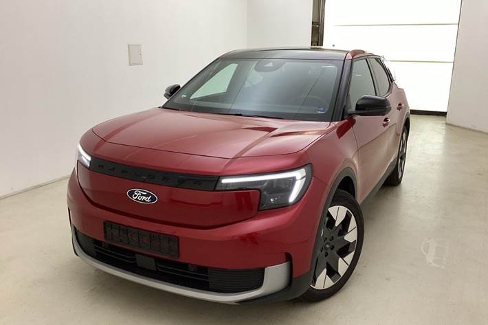 Rød Ford Explorer fra 2025