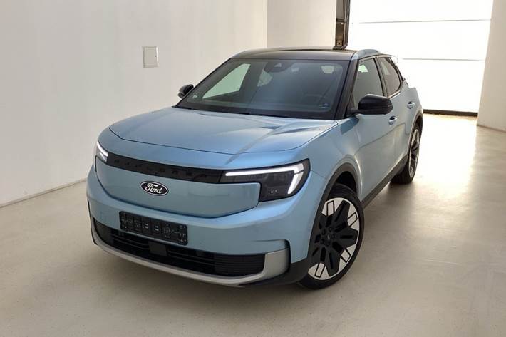 Blå Ford Explorer fra 2025