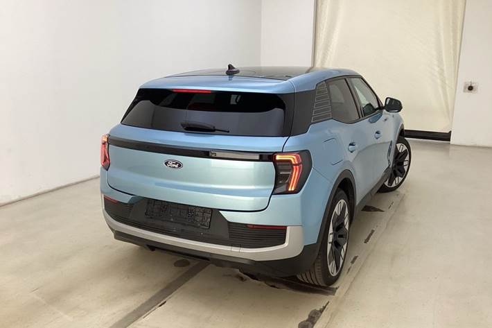 Blå Ford Explorer fra 2025