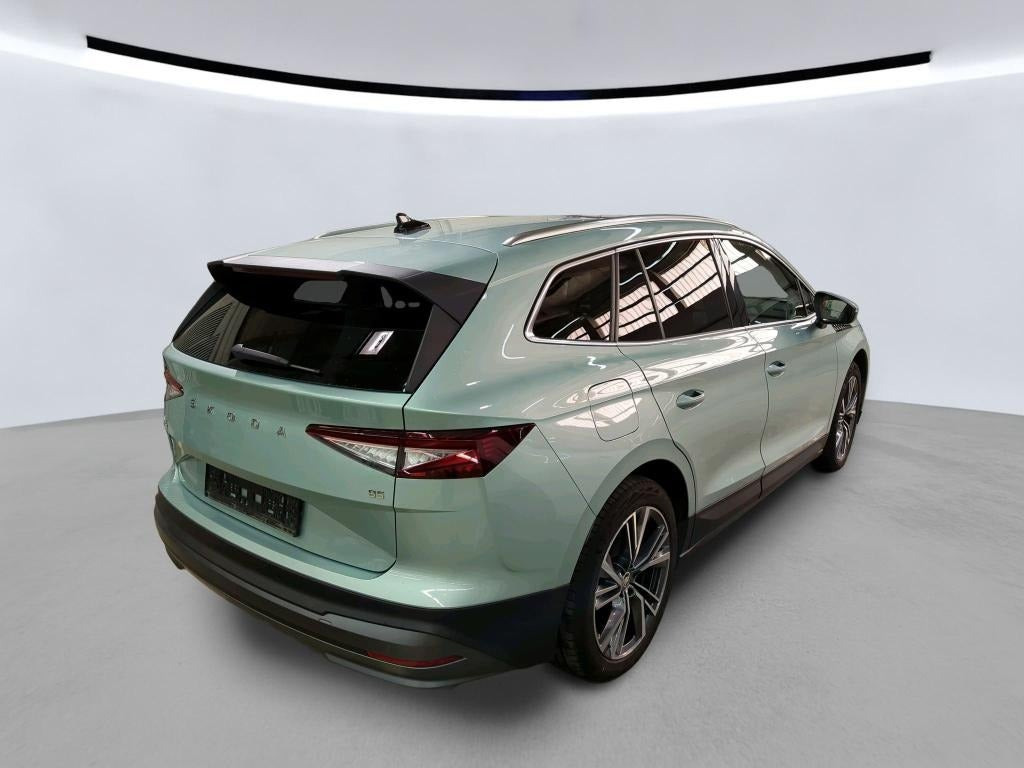 Sølv Skoda Enyaq fra 2024