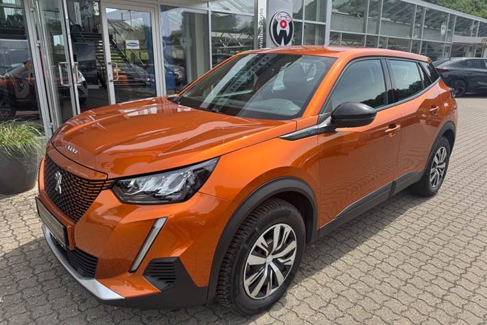 Orange Peugeot e-2008 fra 2023
