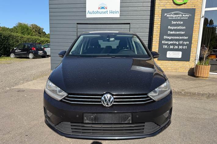 Sort VW Golf Sportsvan fra 2016