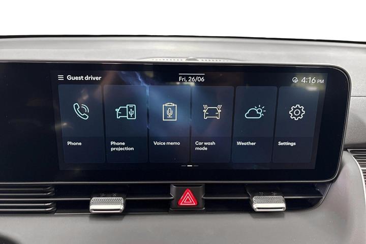 Rød Hyundai Ioniq 5 fra 2024