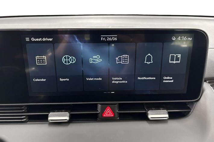 Rød Hyundai Ioniq 5 fra 2024