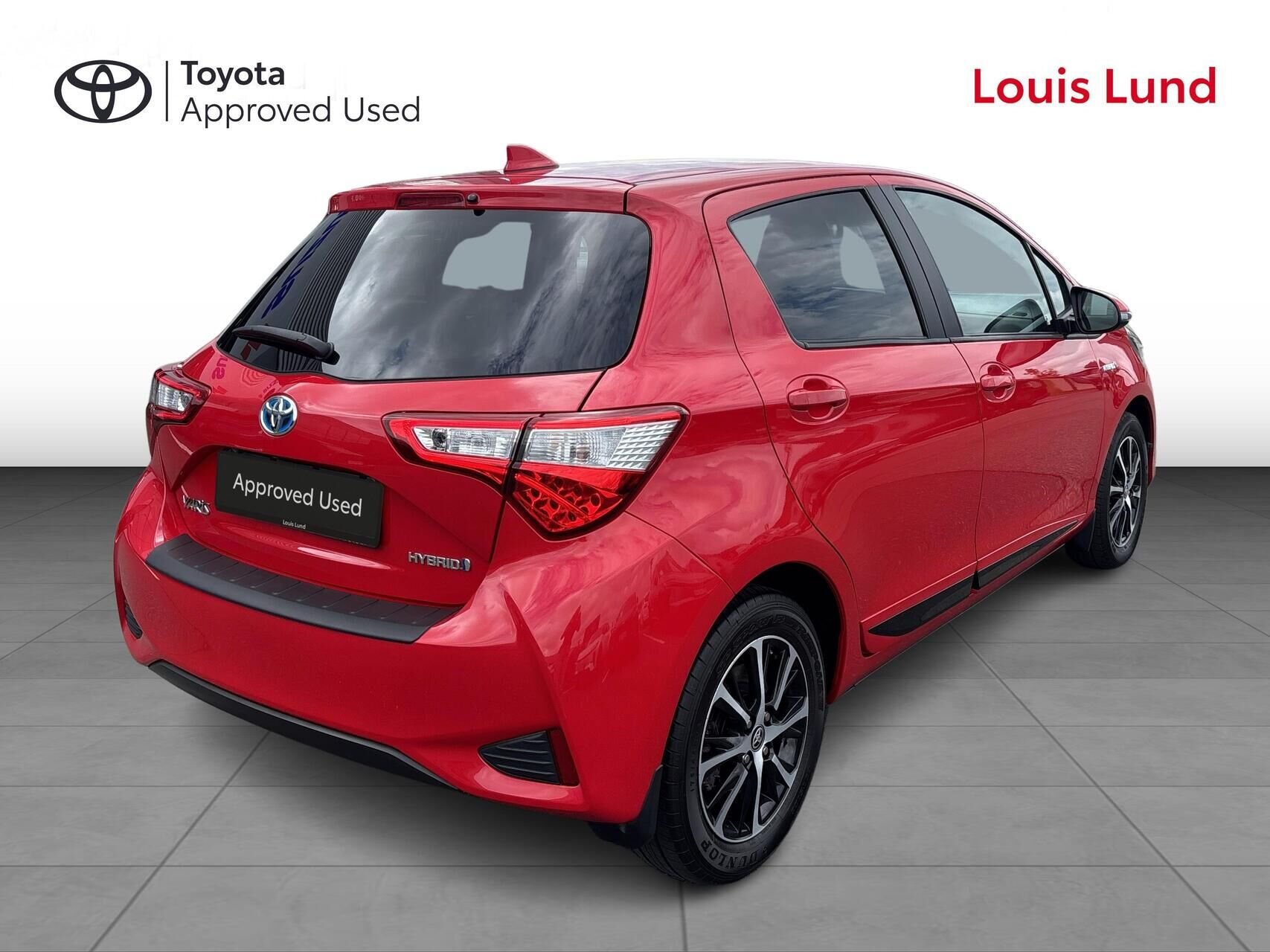 Rød Toyota Yaris fra 2020