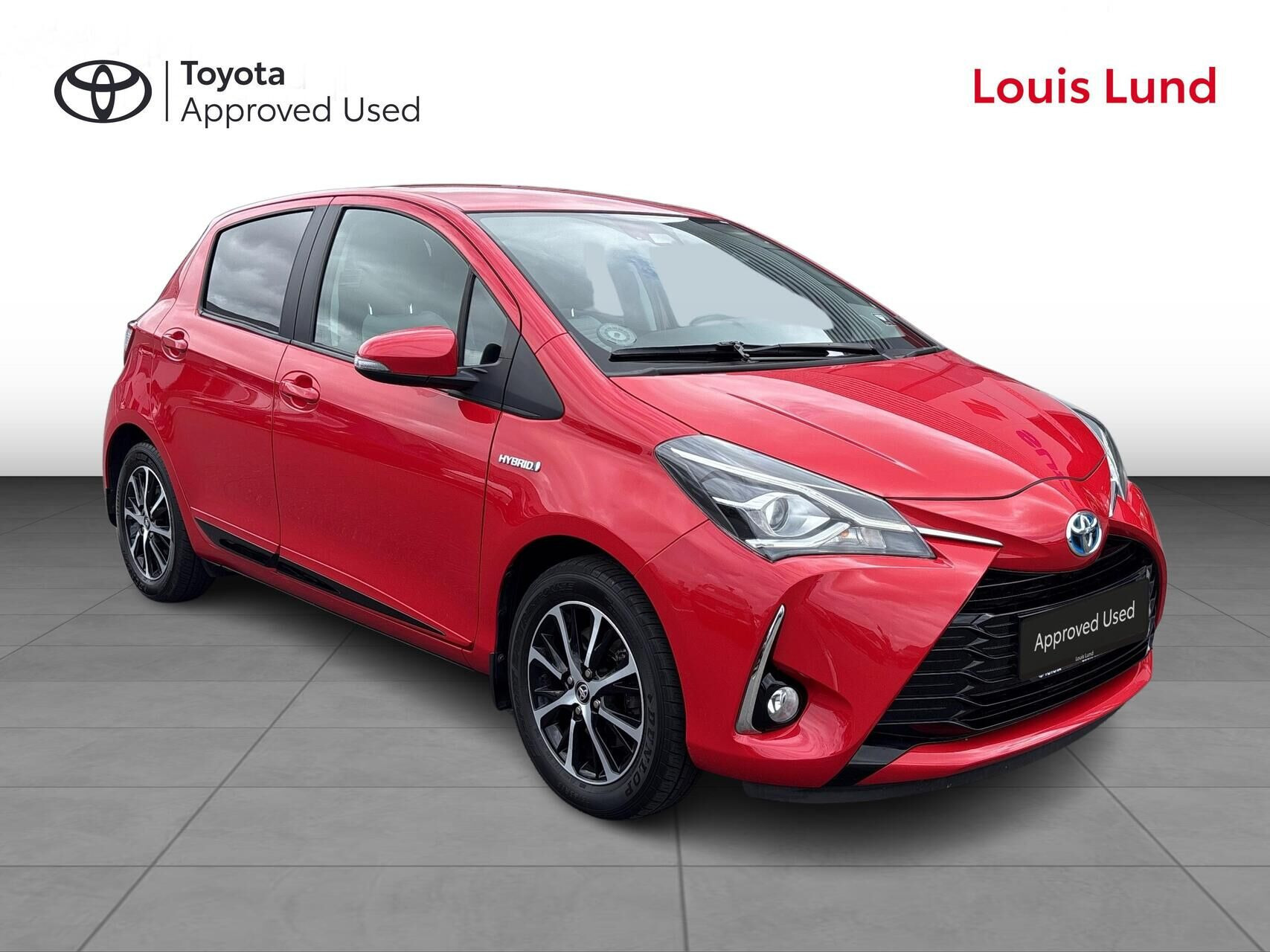 Rød Toyota Yaris fra 2020