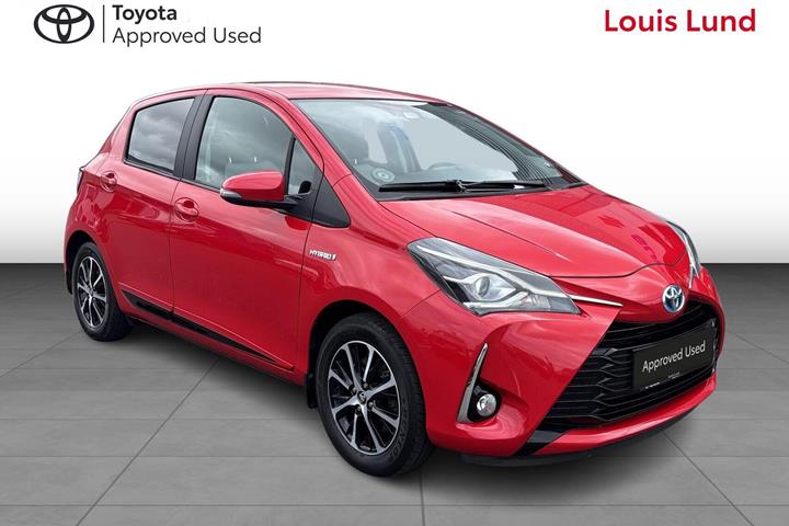 Rød Toyota Yaris fra 2020