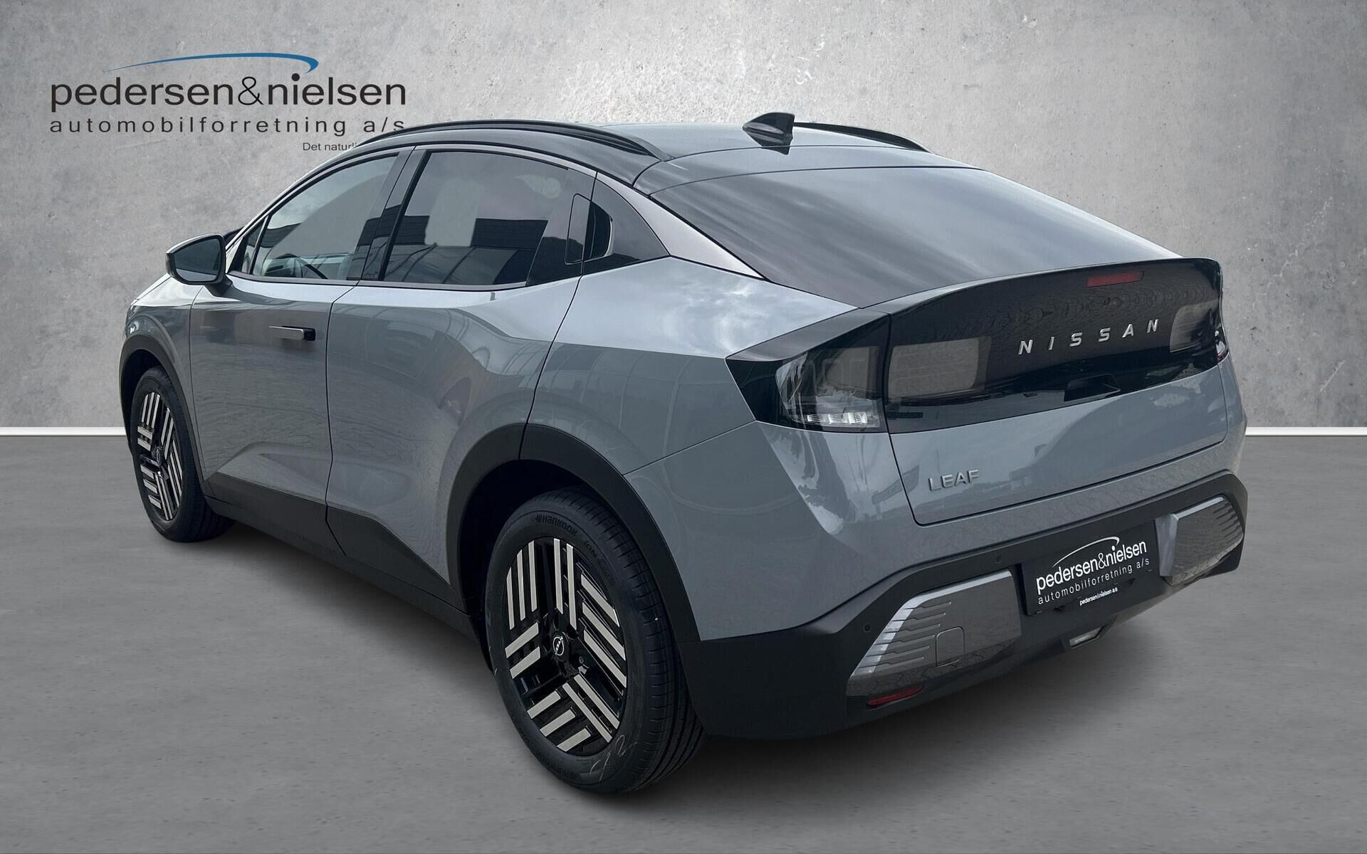 Sort Nissan Leaf fra 2026