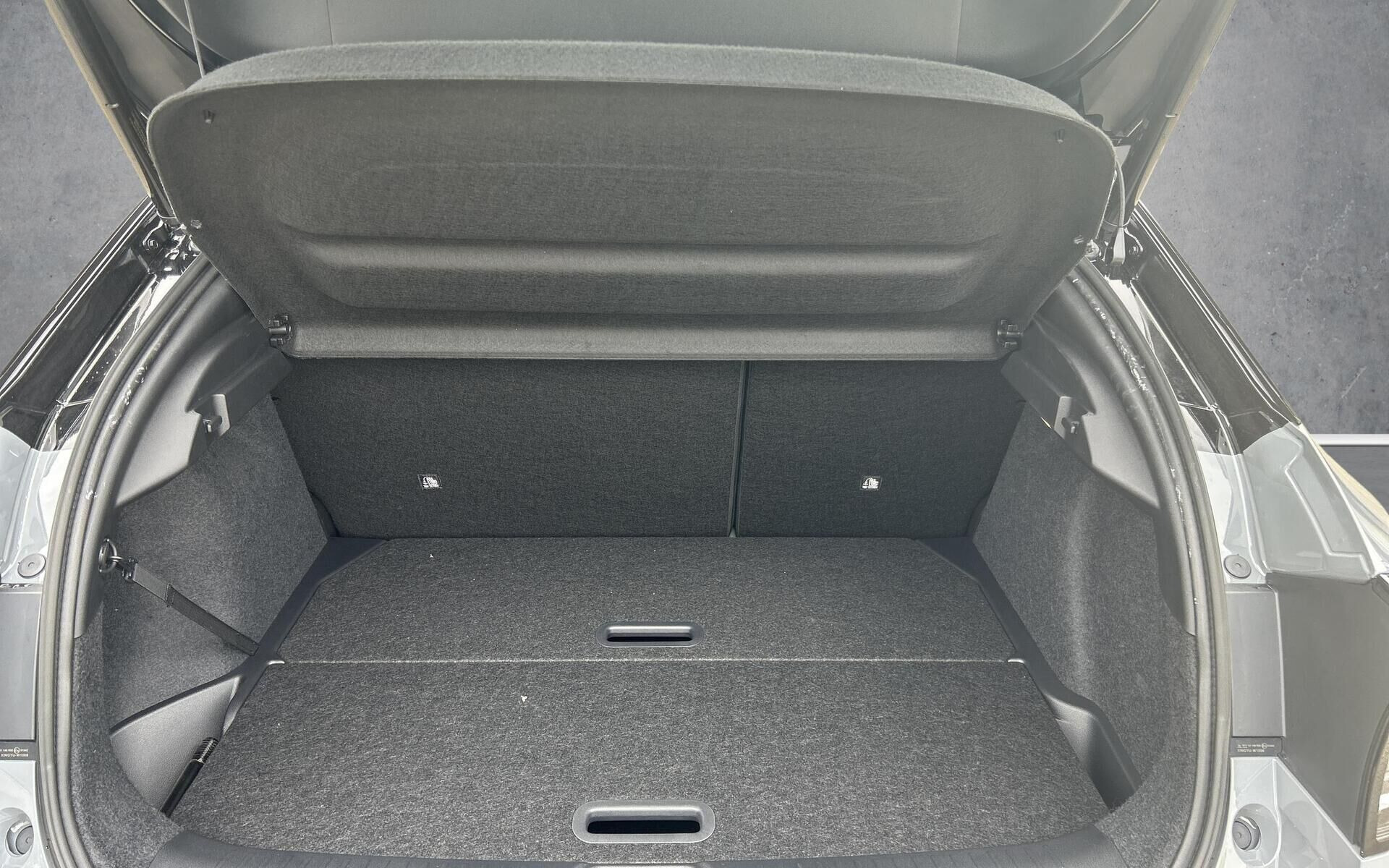 Sort Nissan Leaf fra 2026