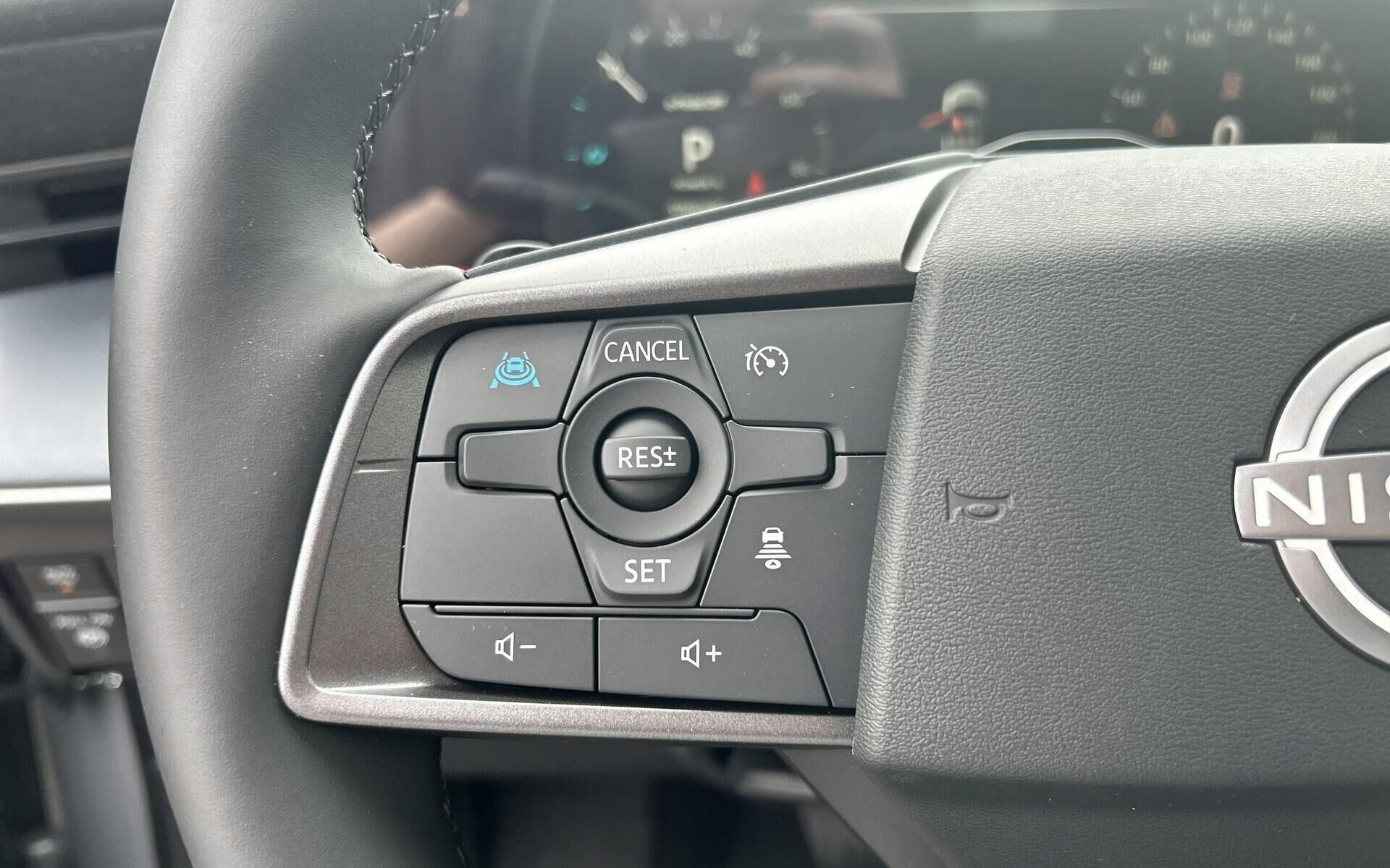 Sort Nissan Leaf fra 2026