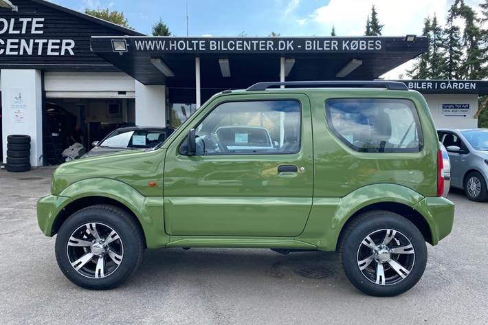 Grøn Suzuki Jimny fra 2006
