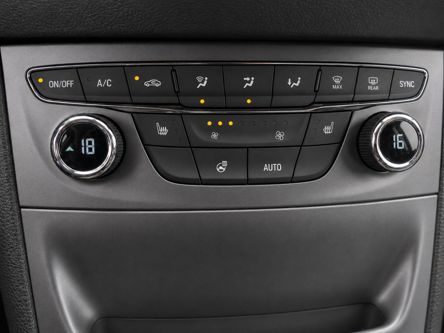 undefined Opel Astra fra 2016