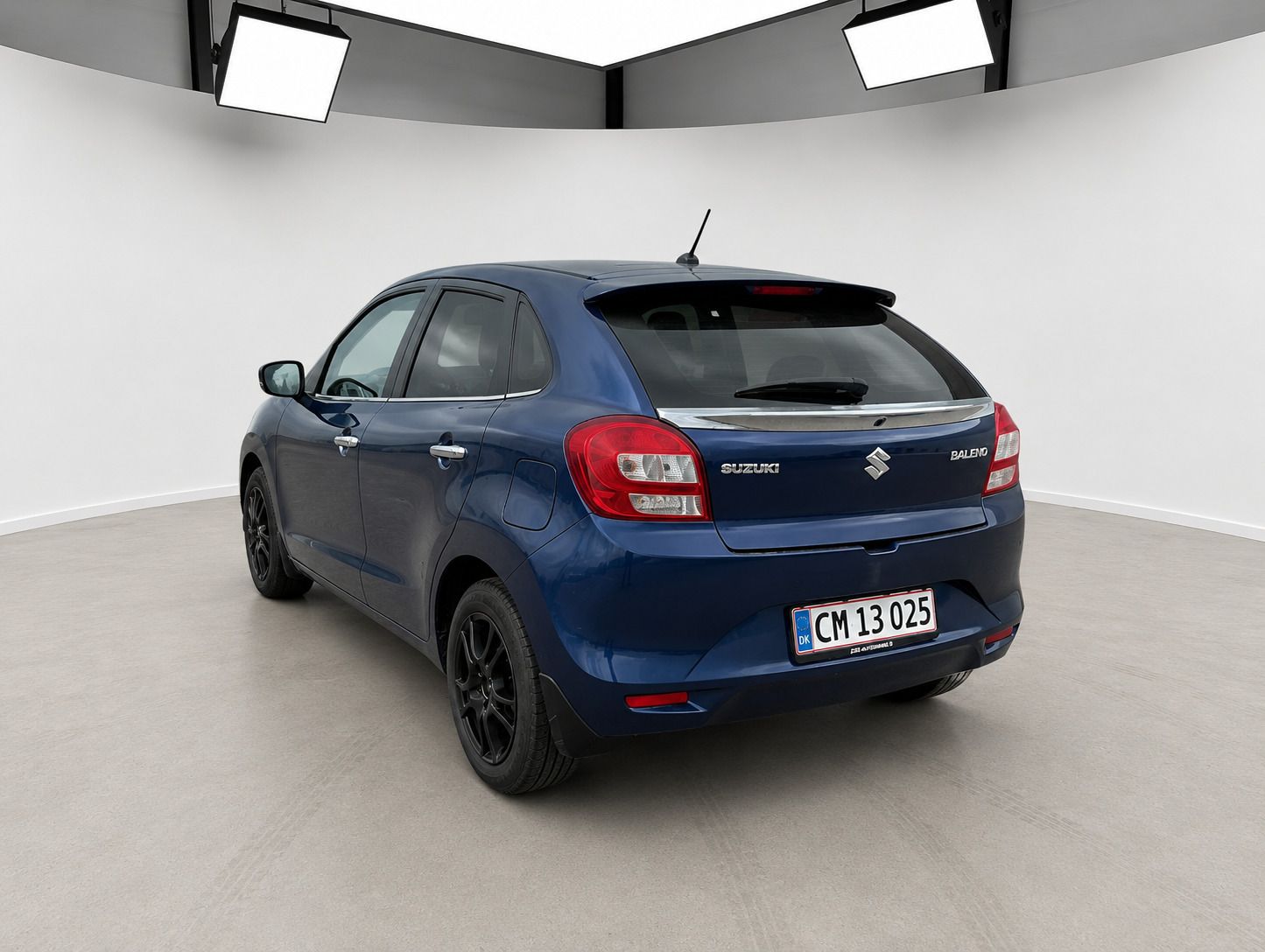 Blå Suzuki Baleno fra 2018