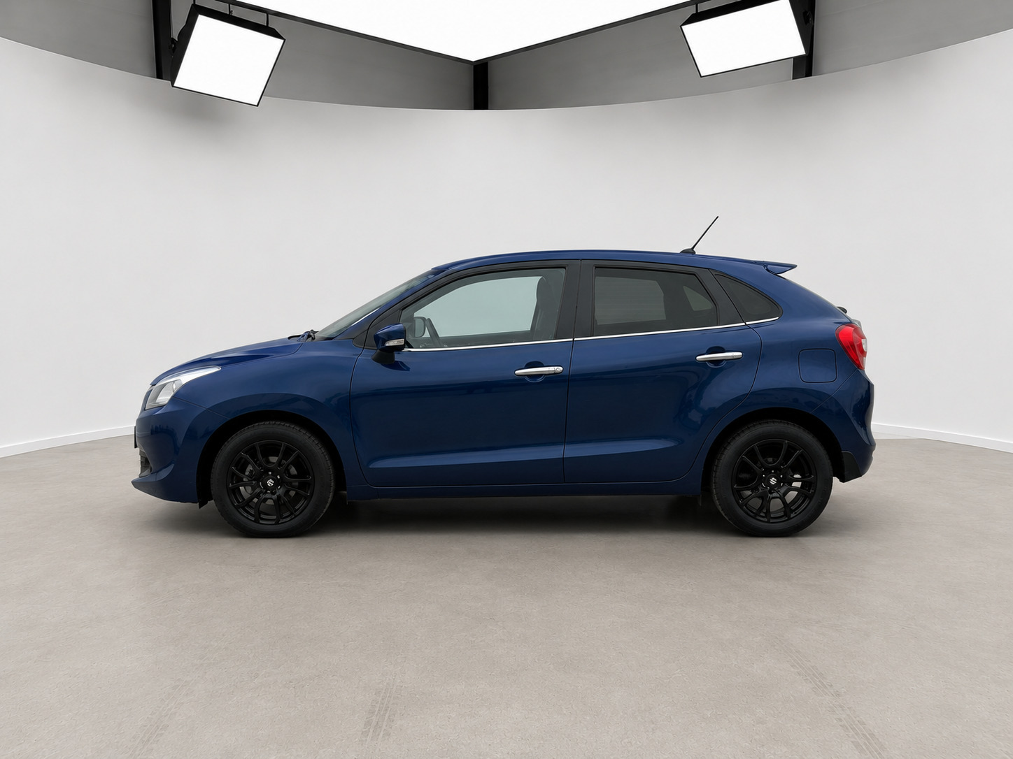 Blå Suzuki Baleno fra 2018