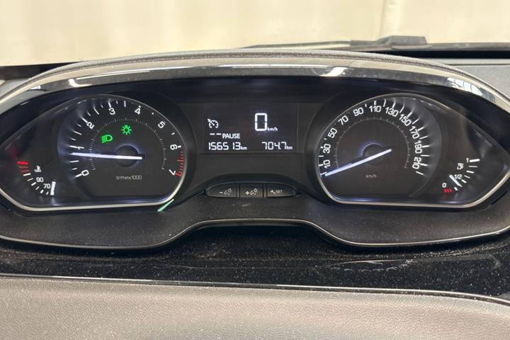 Hvid Peugeot 208 fra 2016