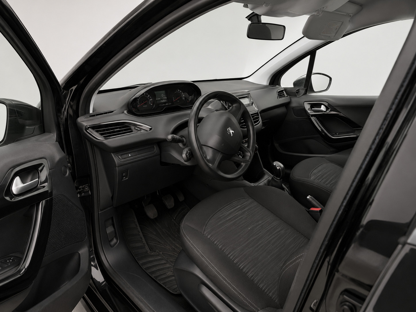 Sort Peugeot 208 fra 2014
