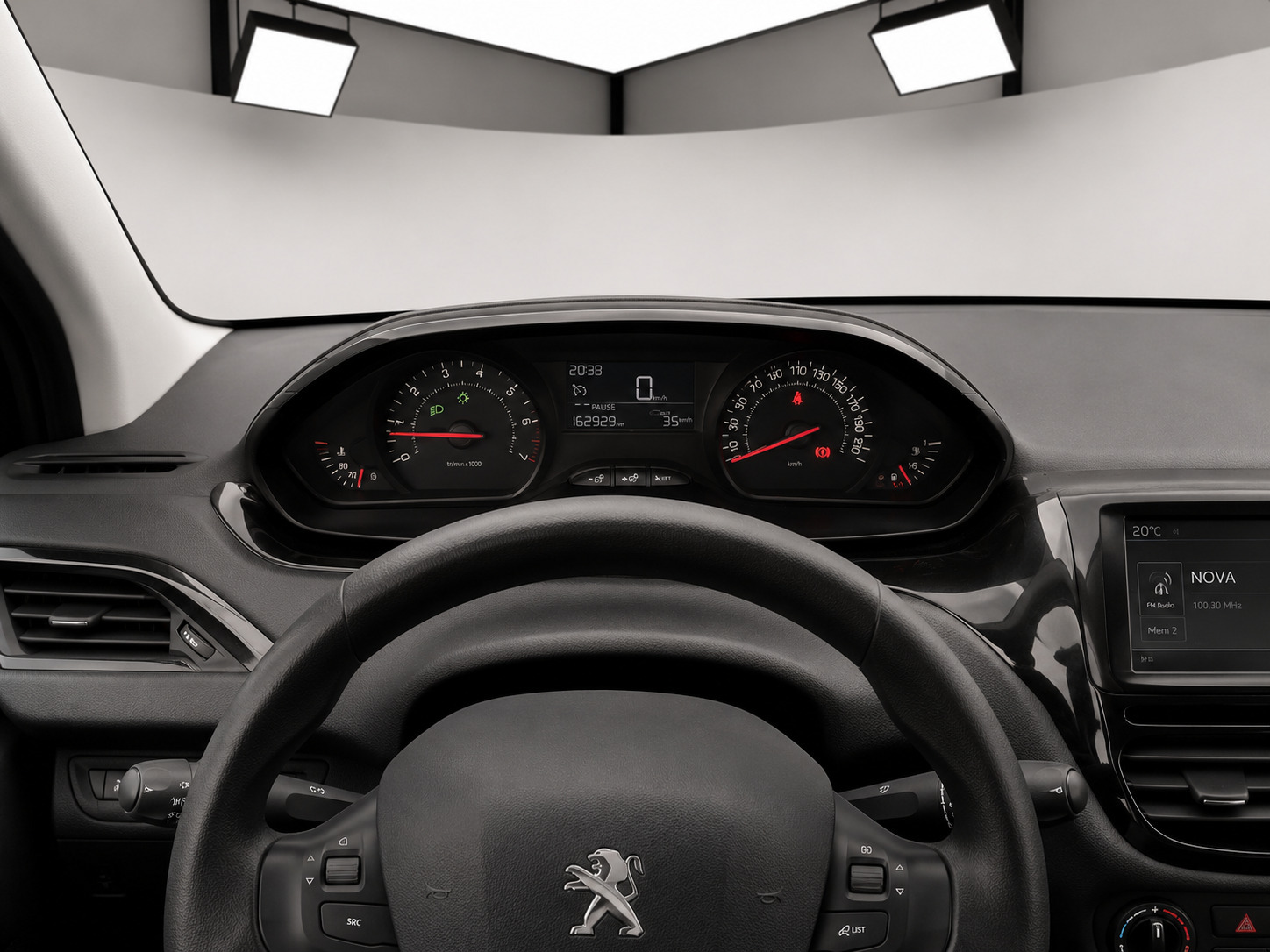 Sort Peugeot 208 fra 2014