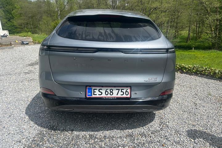 Grå Xpeng G6 fra 2024