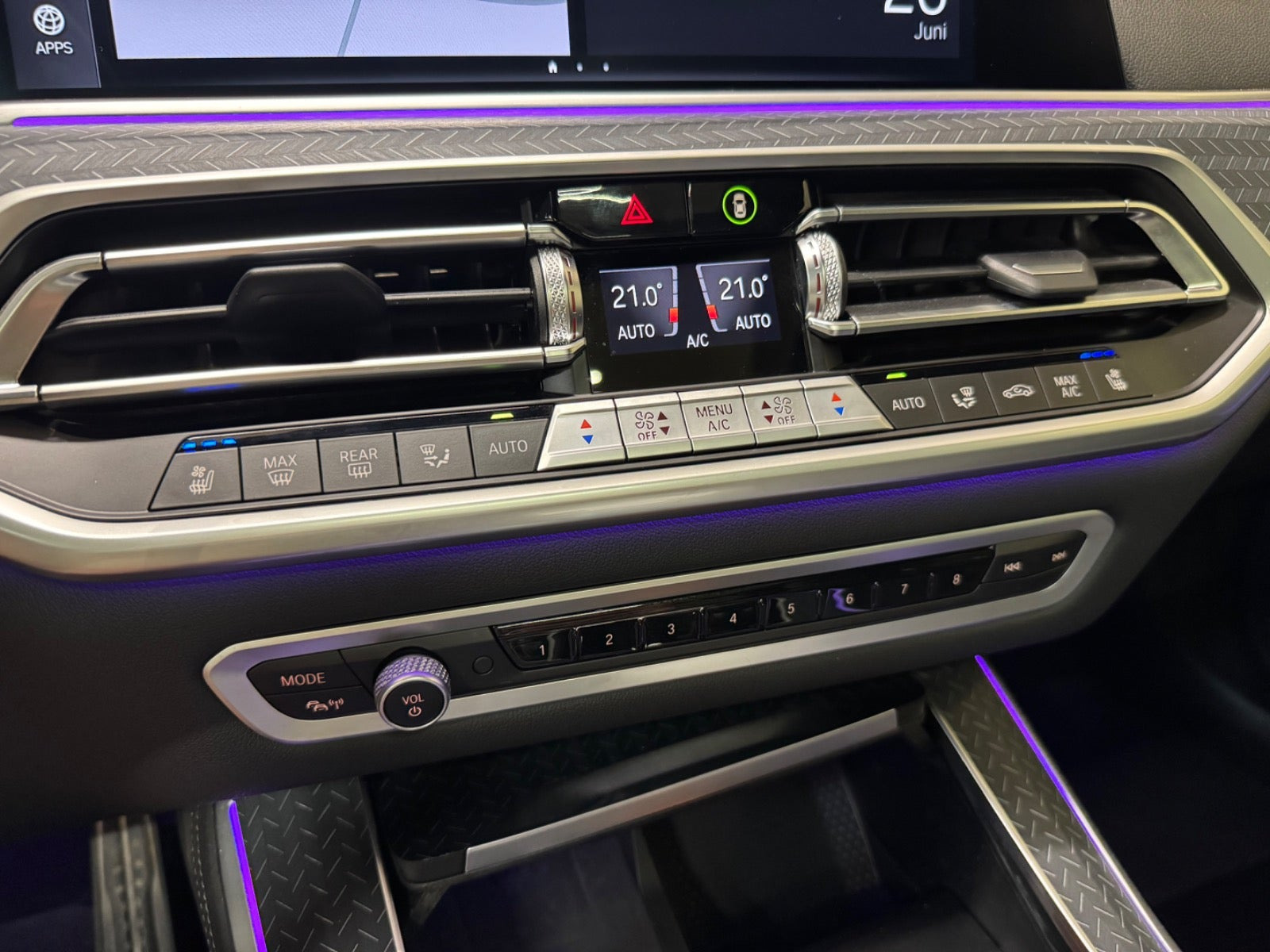 Grå BMW X5 fra 2023