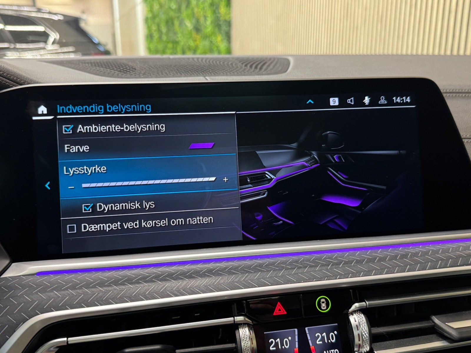 Grå BMW X5 fra 2023