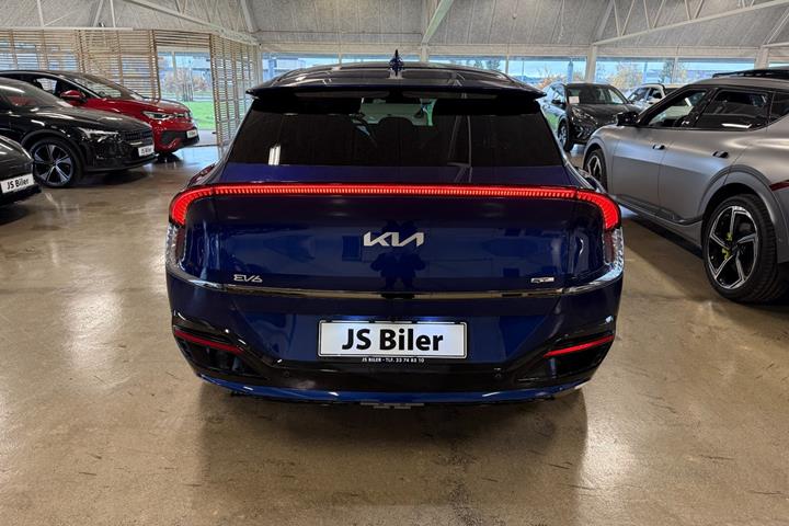 Blå Kia EV6 fra 2024