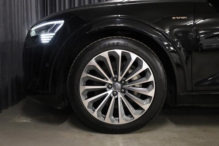 Sort Audi e-tron fra 2019